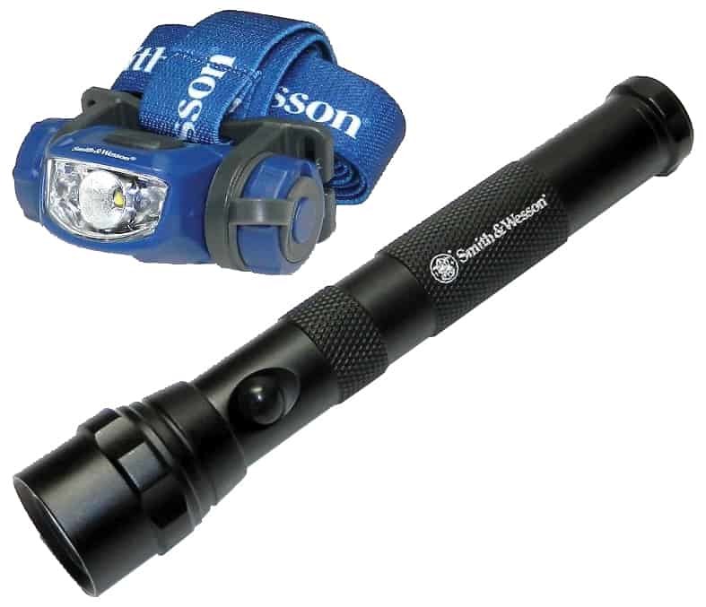 smith-wesson-galaxy-12-led-flashlight